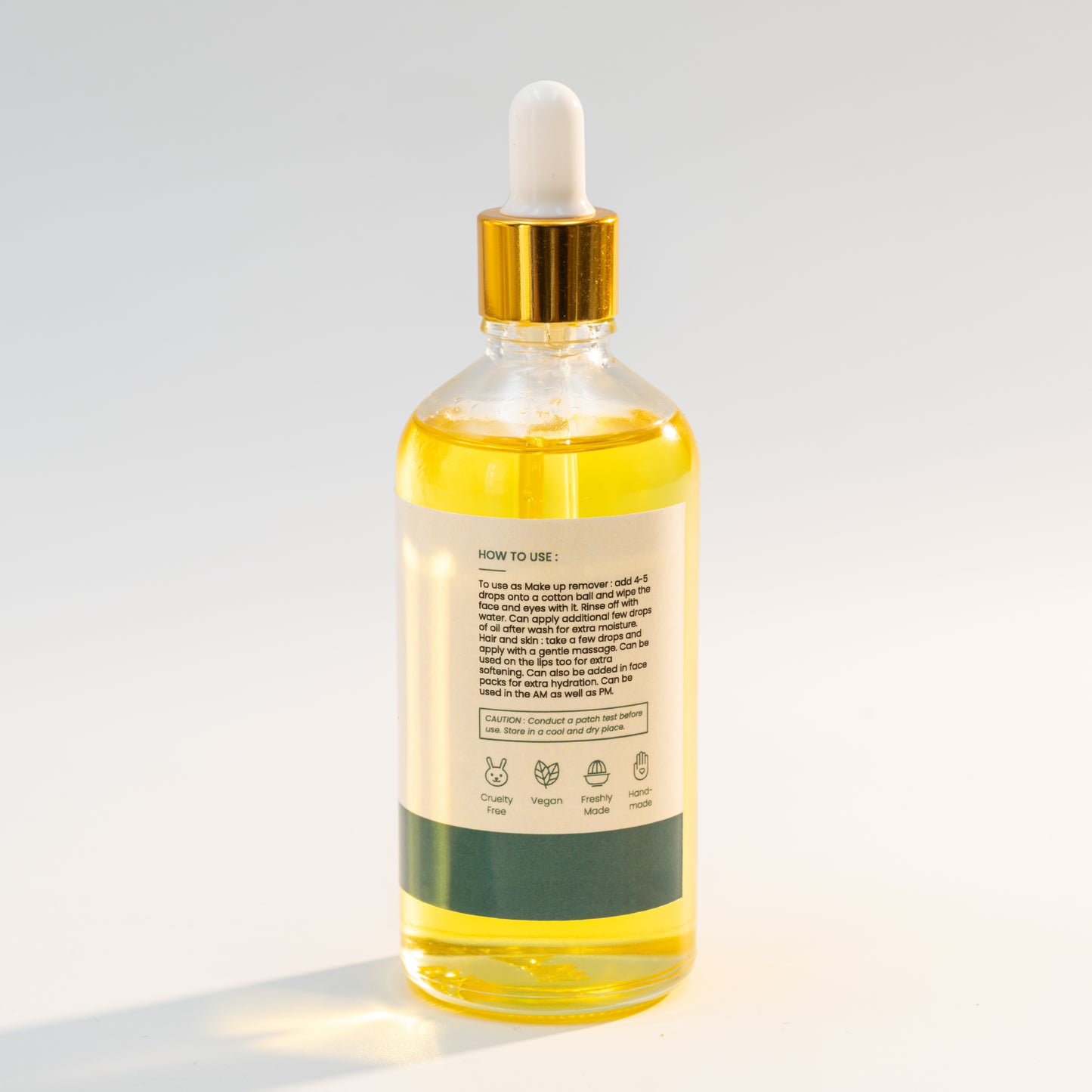 Linen Water's hydrating Jojoba Skin & Hair Oil supports healthy, glowing skin, promotes softness, and restores moisture balance.