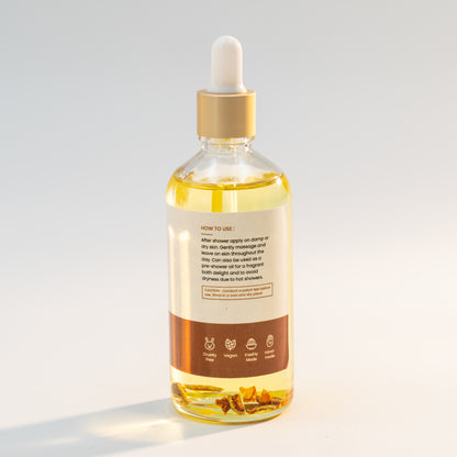 Linen Water's Natural Sandalwood Body Oil is designed to hydrate the skin, improve its brightness, and offer a calming, lasting scent.