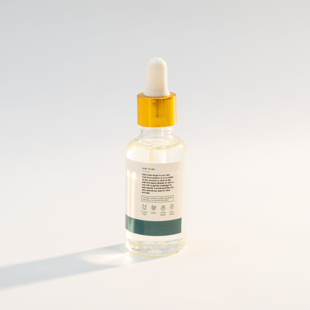 For a smooth and glowing appearance, use Linen Water Vitamin E Serum, which deeply nourishes skin, improves hydration, and brings back its natural glow.